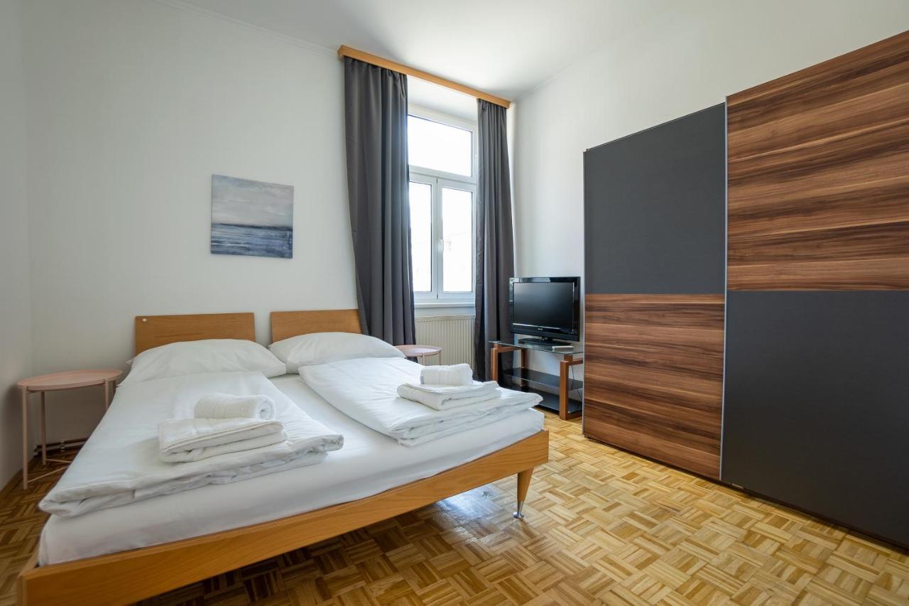 וינה Two Bedrooms Family Nice Apartment מראה חיצוני תמונה
